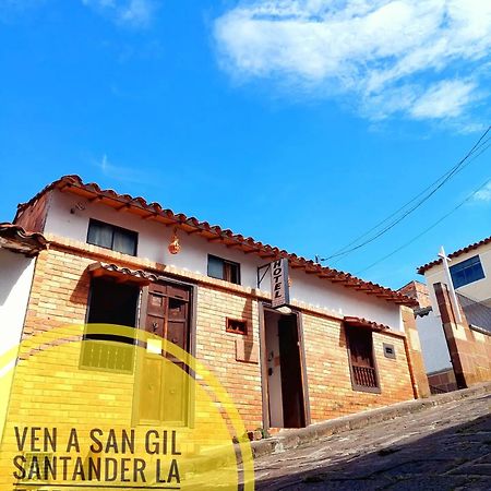 סן גיל Santander Aleman Hostel מראה חיצוני תמונה