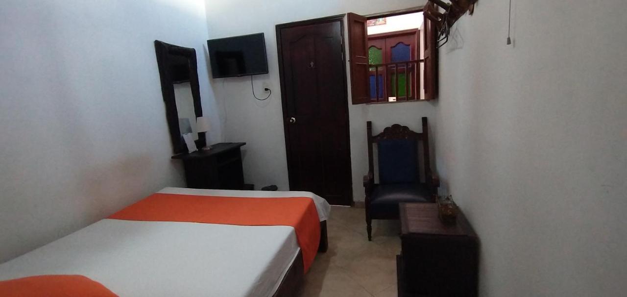 סן גיל Santander Aleman Hostel מראה חיצוני תמונה