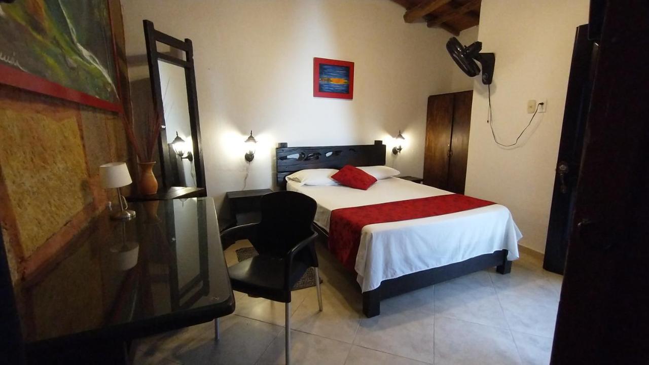 סן גיל Santander Aleman Hostel מראה חיצוני תמונה