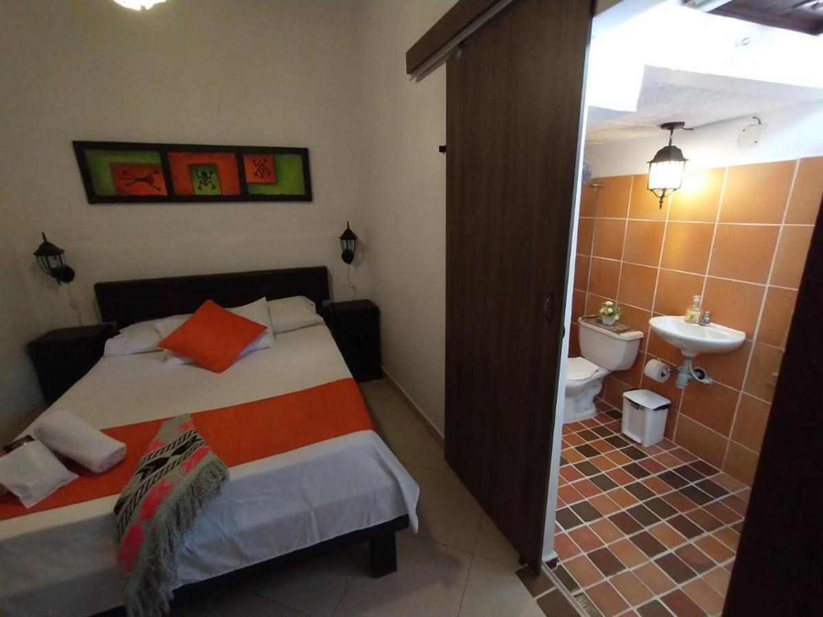סן גיל Santander Aleman Hostel מראה חיצוני תמונה