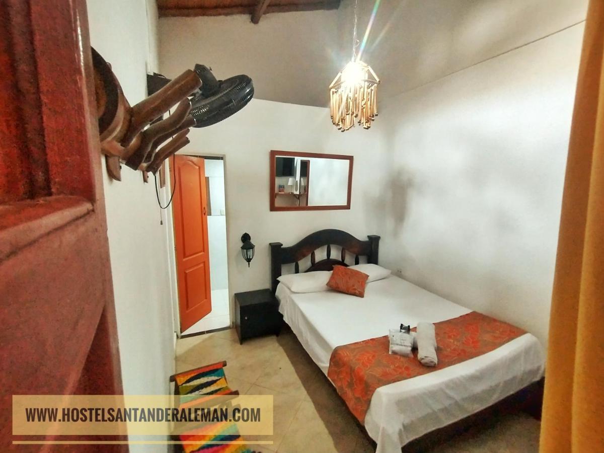 סן גיל Santander Aleman Hostel מראה חיצוני תמונה