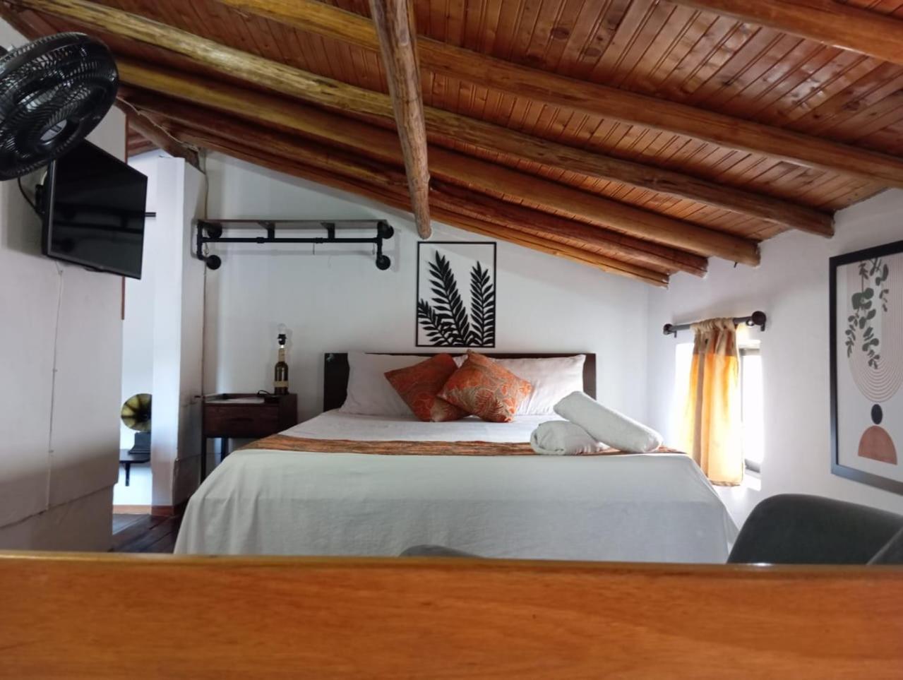 סן גיל Santander Aleman Hostel מראה חיצוני תמונה