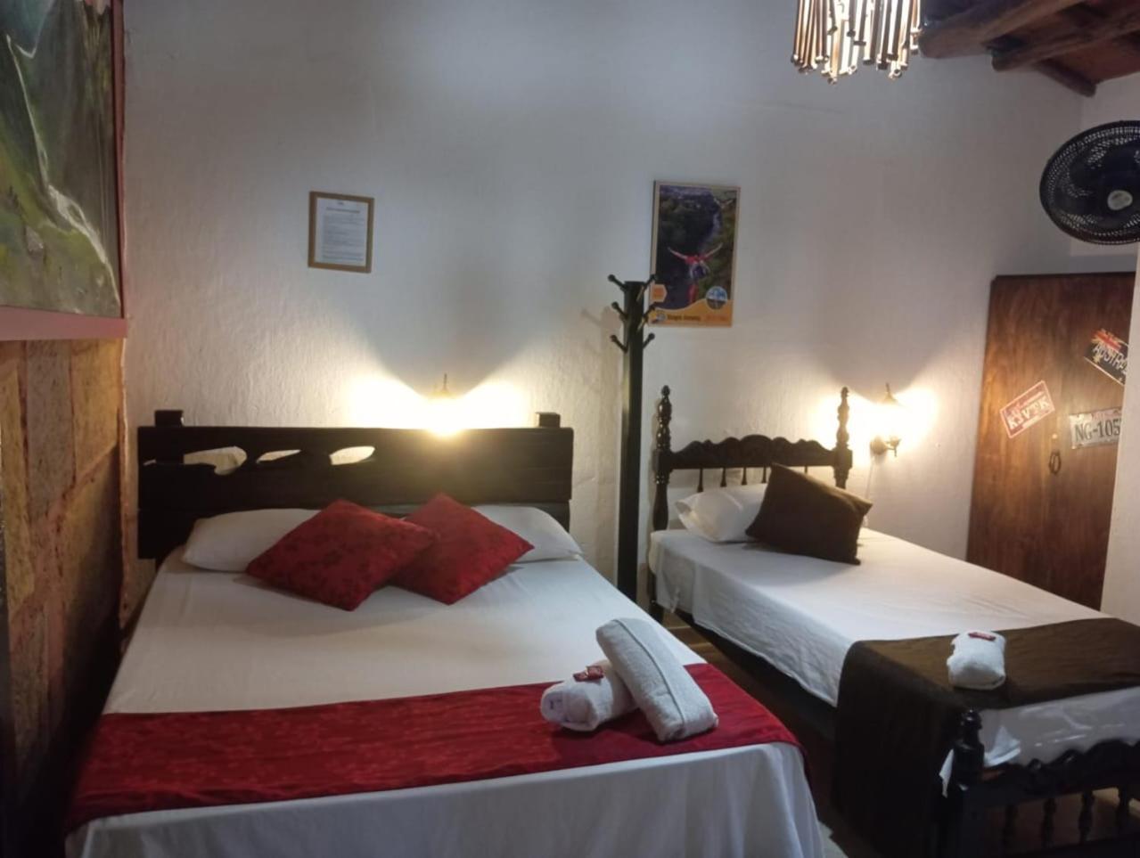 סן גיל Santander Aleman Hostel מראה חיצוני תמונה