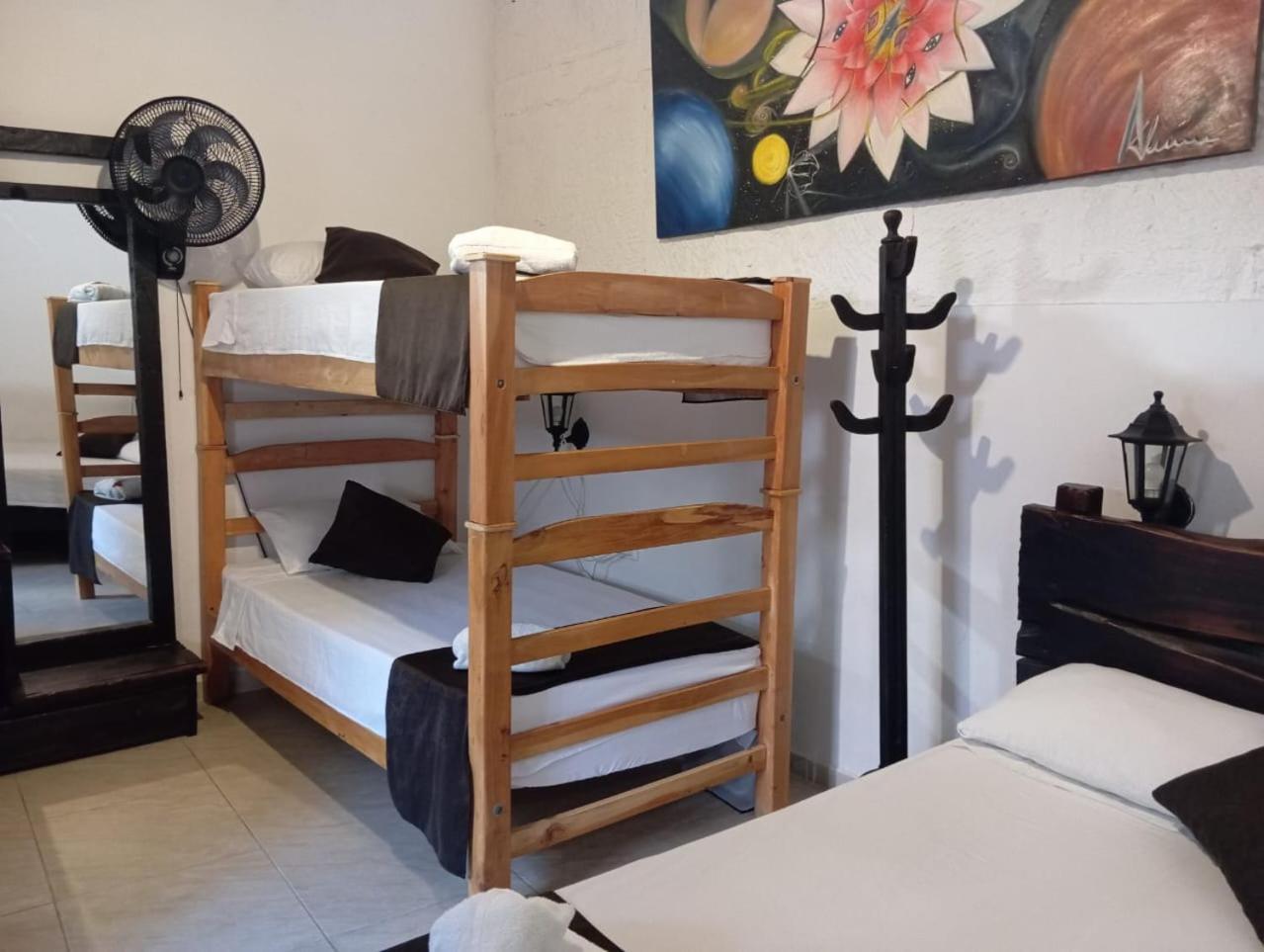 סן גיל Santander Aleman Hostel מראה חיצוני תמונה
